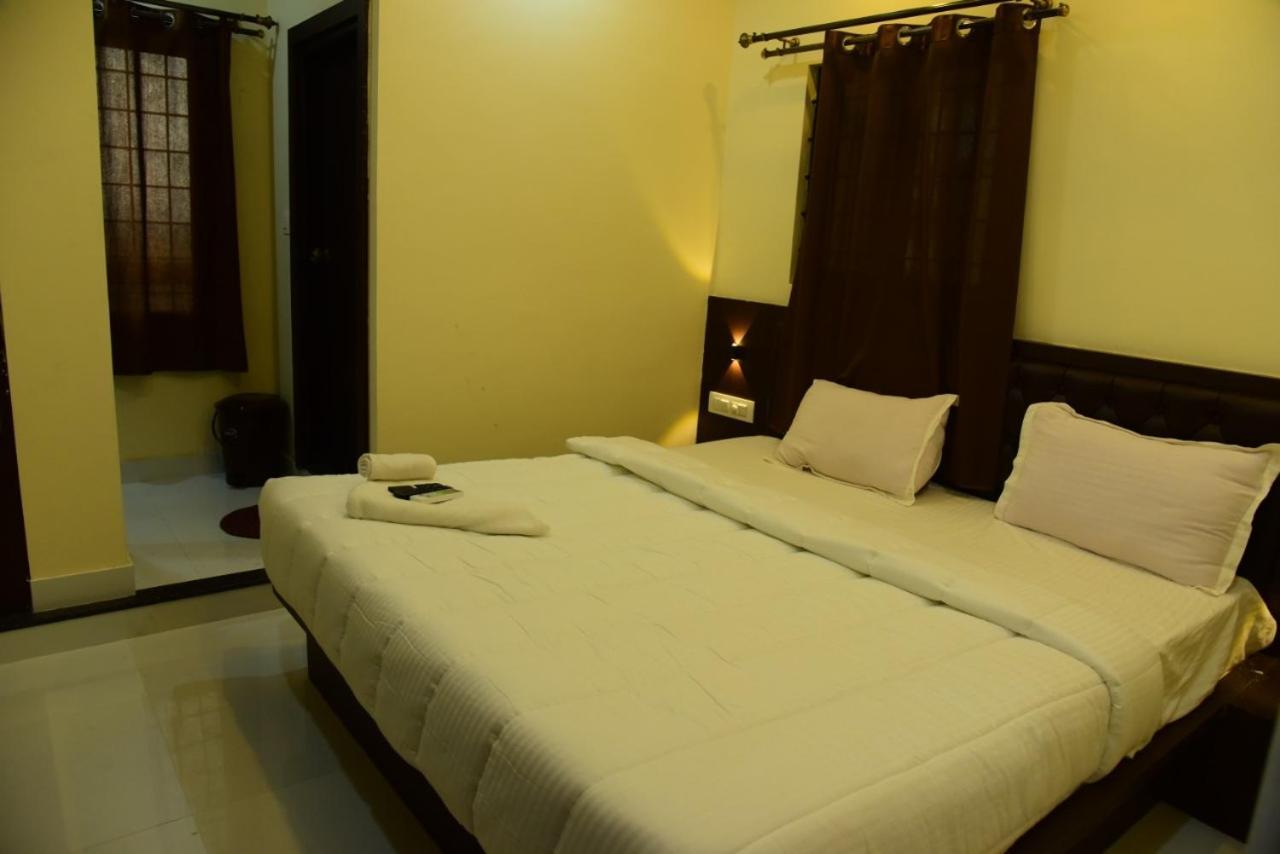 M G Residency Hotel Chikmagalūr Exterior foto